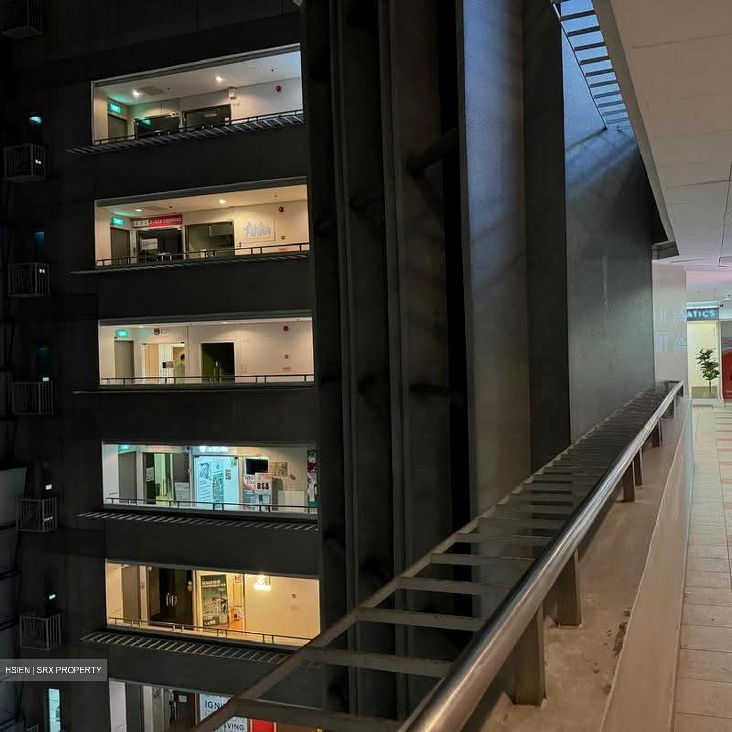 Parkway Centre (D15), Office #628724511